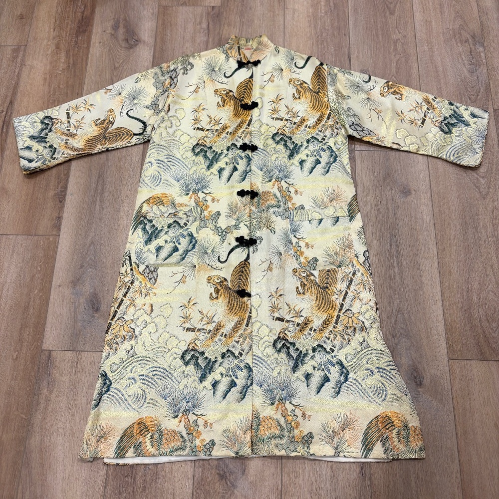 🌟VINTAGE🌟 ASIAN JAPANESE GOLD BROCADE FULL LENGTH MAXI JACKET SZ M